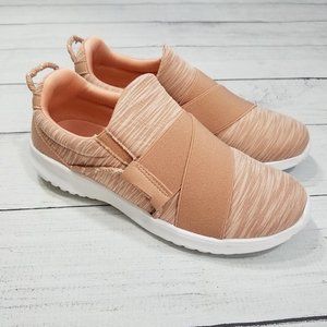 Cross Trekkers Beat Slip On Lightweight Athletic Shoes Women's Size 8